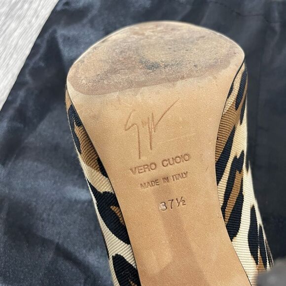 Giuseppe Zanotti Leopard Print Canvas Peep Toe Pumps 37.5 w/ dustbag - Picture 7 of 11